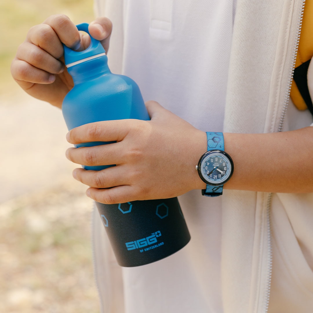 Life style view of product QUENCH IN BLUE