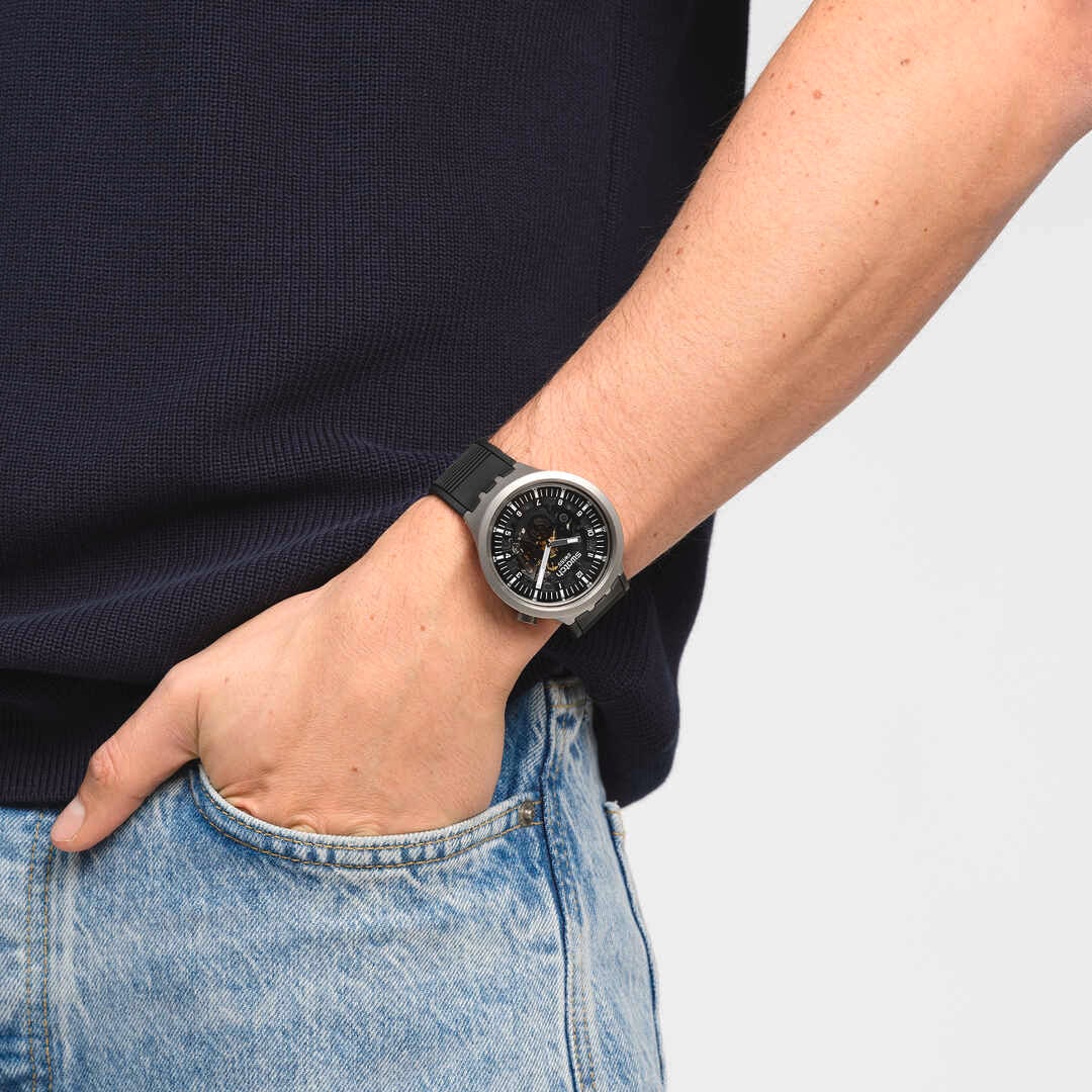 SB07S105 - DARK IRONY - Swatch® Official Store