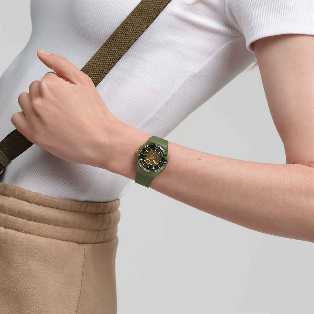 THRU THE GREENERY - SO28G110 | Swatch® 日本