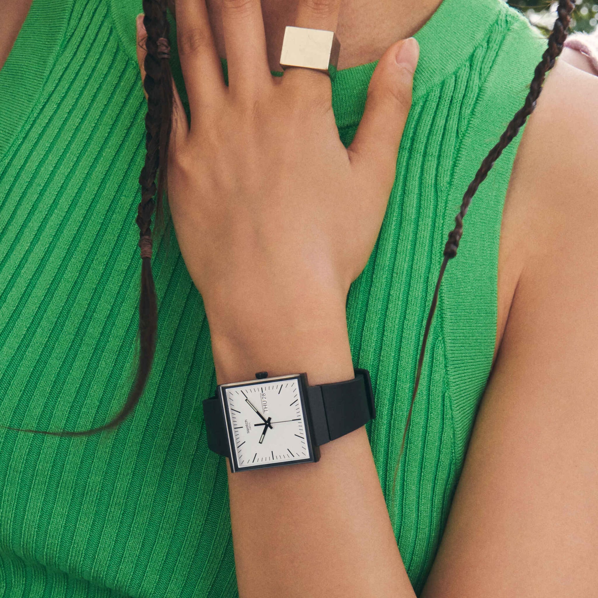 https://static.swatch.com/images/product/SO34B700/li1/SO34B700_li1_ec001.jpg