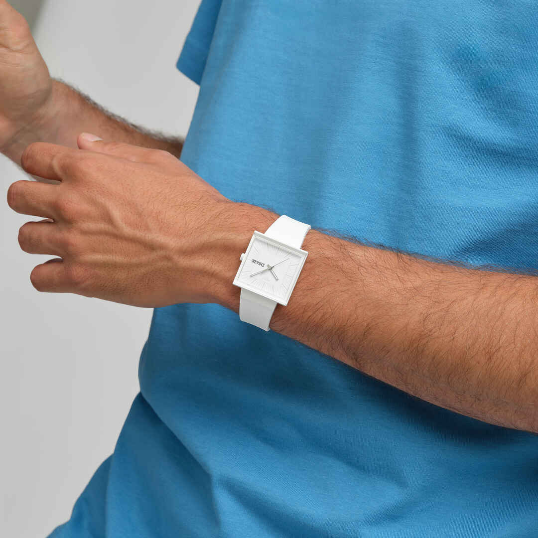 WHAT IF…ALLWHITE? - SO34W700 | Swatch® 日本