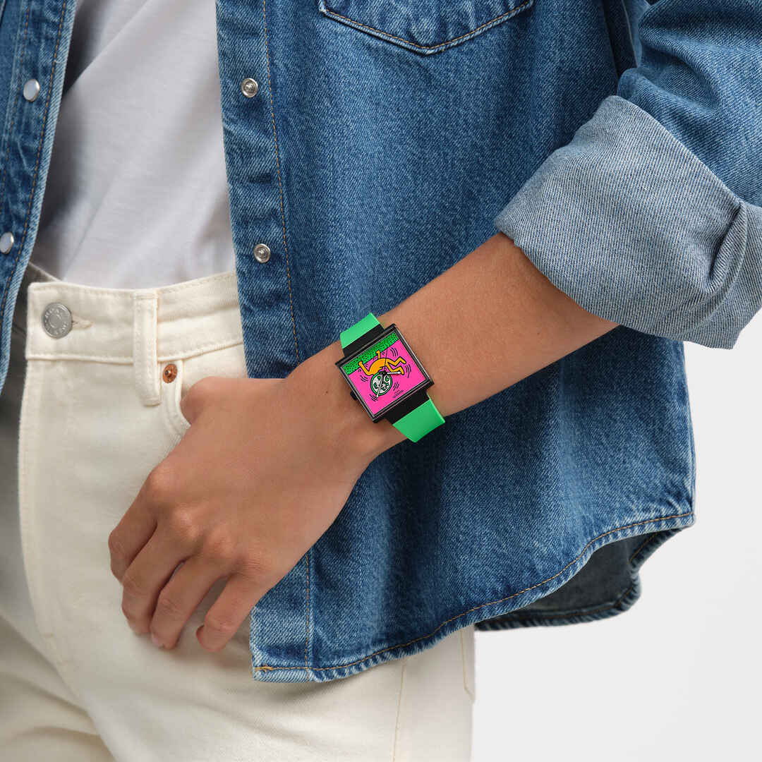BREAKS OFF - SO34Z102 | Swatch® 日本