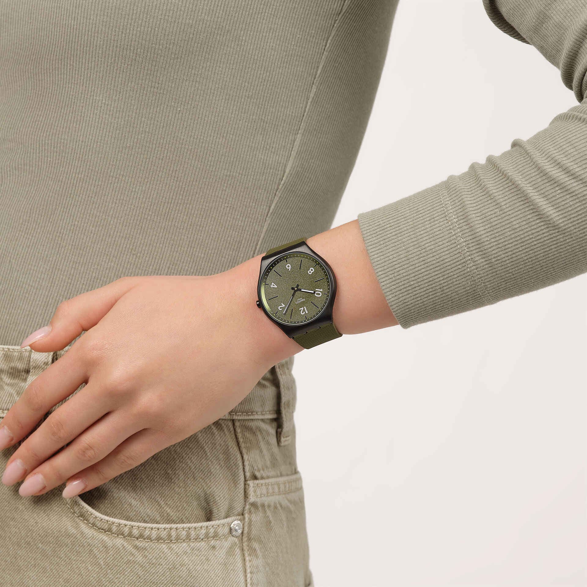 "HINT OF PINE" Gallery Image #1