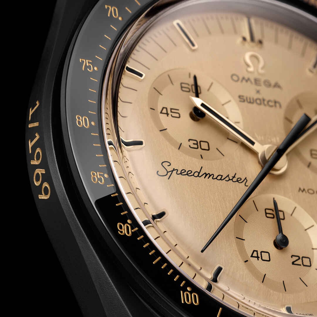 MISSION TO THE MOON 1969 with 18K gold | Bioceramic MoonSwatch