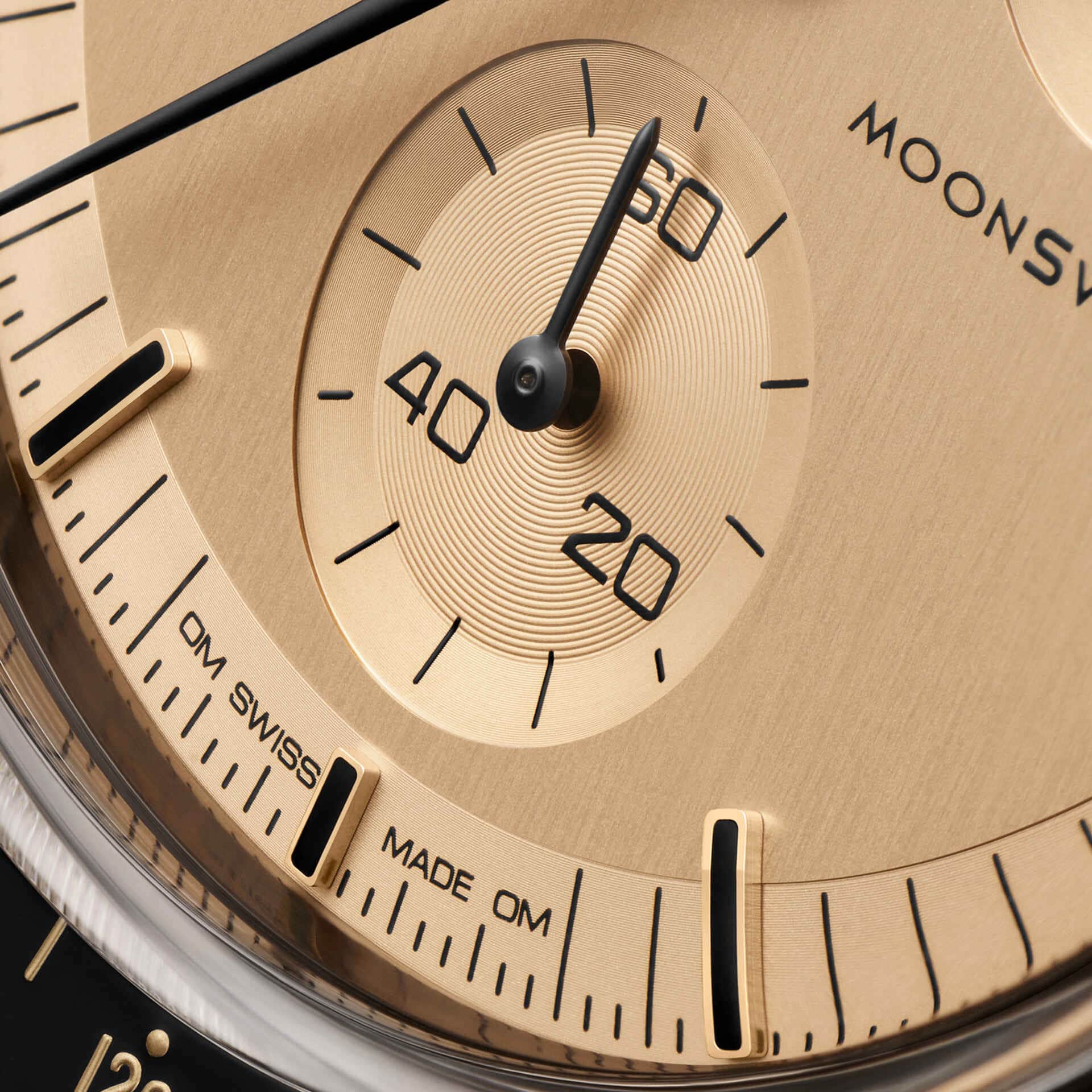 18金使用のMISSION TO THE MOON 1969 | Bioceramic MoonSwatchコレクション