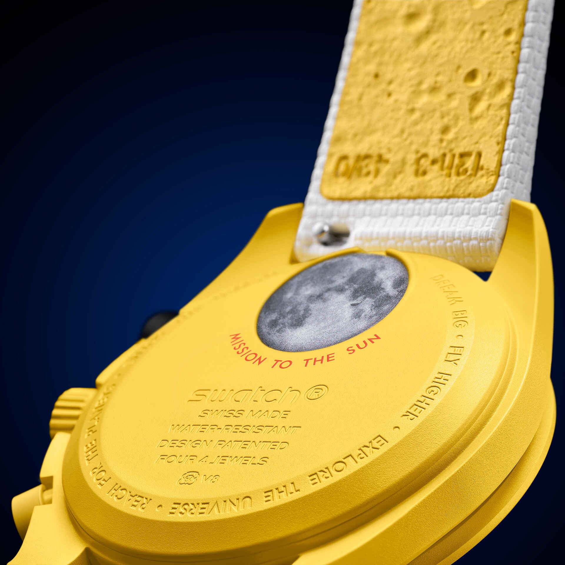 MISSION TO THE SUN - SOLAR ECLIPSE | Bioceramic MoonSwatch Collection