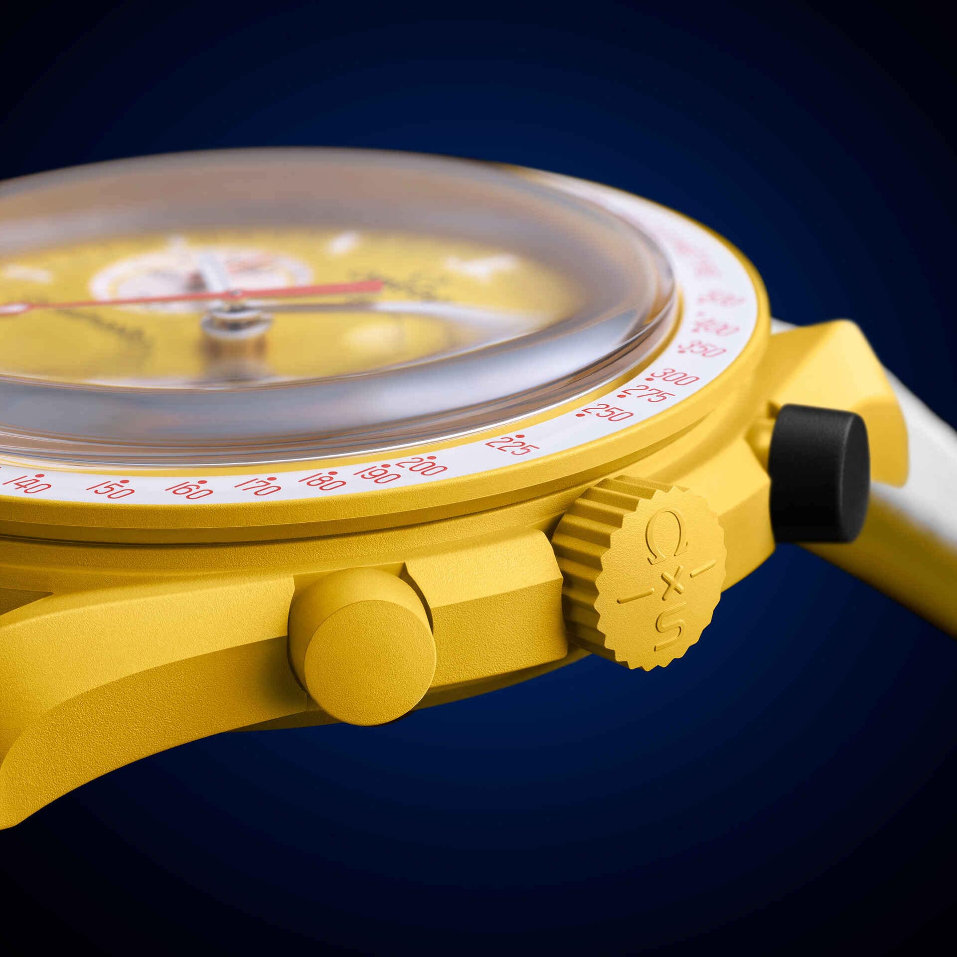 MISSION TO THE SUN - SOLAR ECLIPSE | Bioceramic MoonSwatch Collection