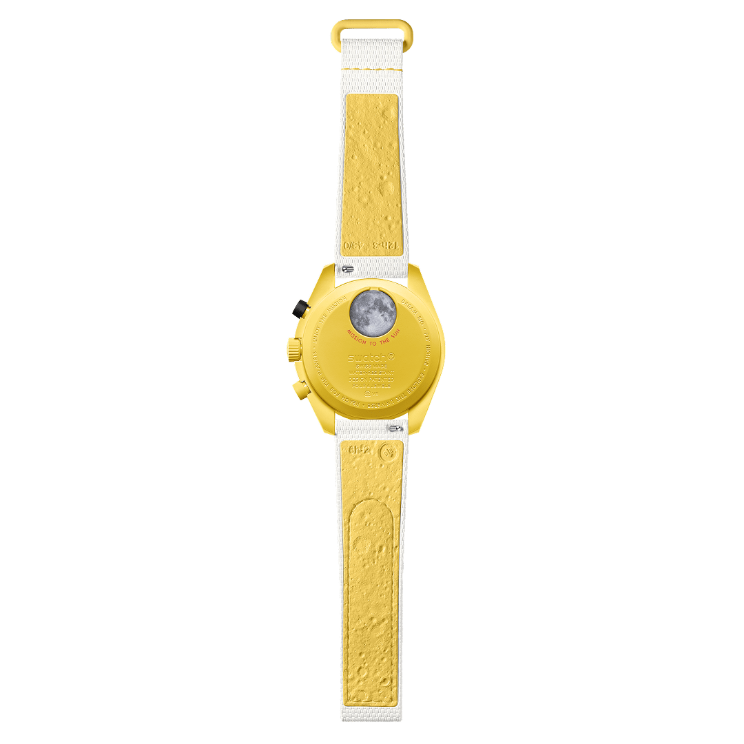 MISSION TO THE SUN - SOLAR ECLIPSE | Bioceramic MoonSwatch Collection