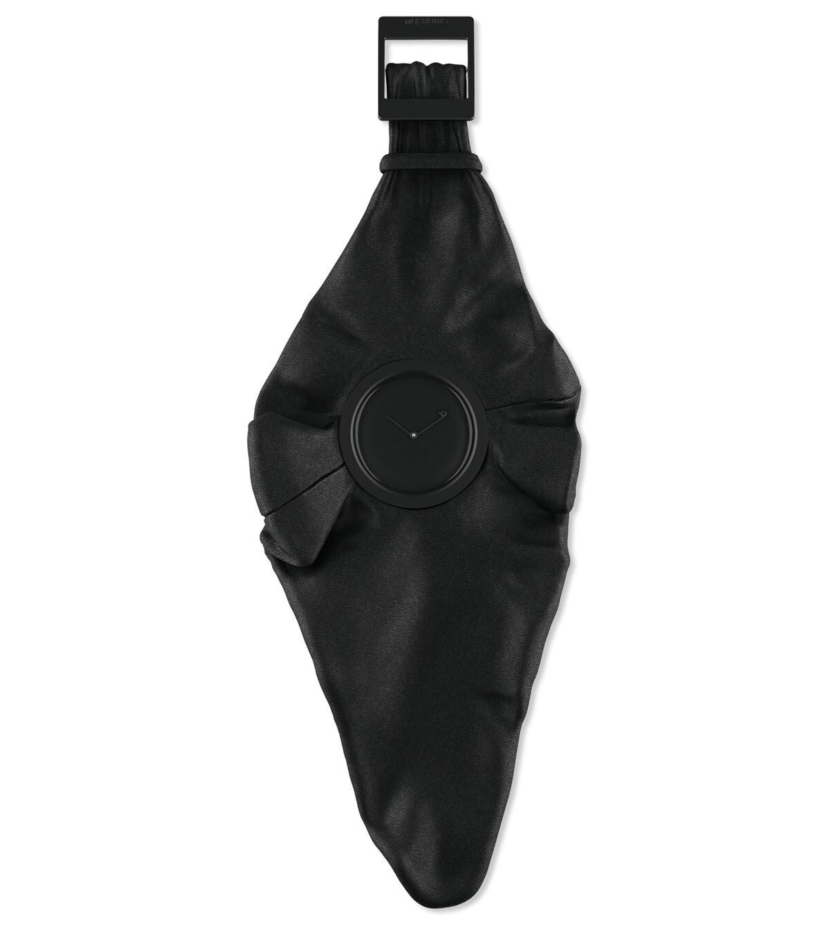 BLACK DANCING ROSE - SUOZ132S