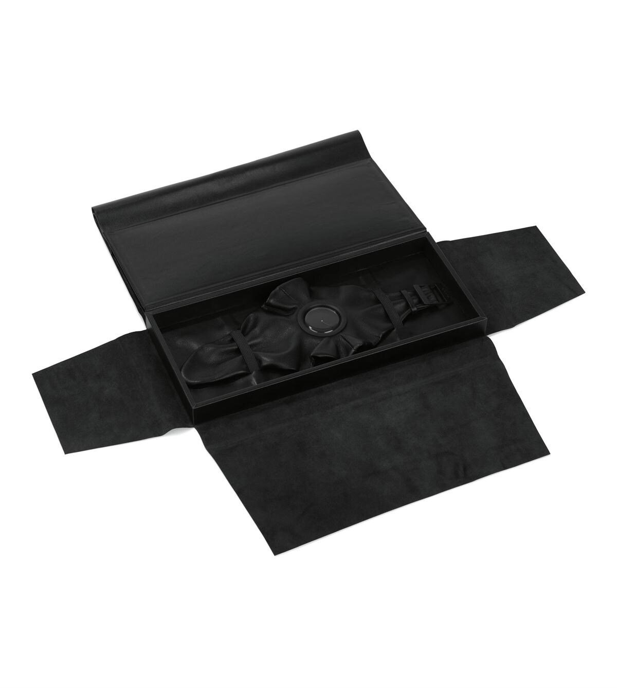 BLACK DANCING ROSE - SUOZ132S
