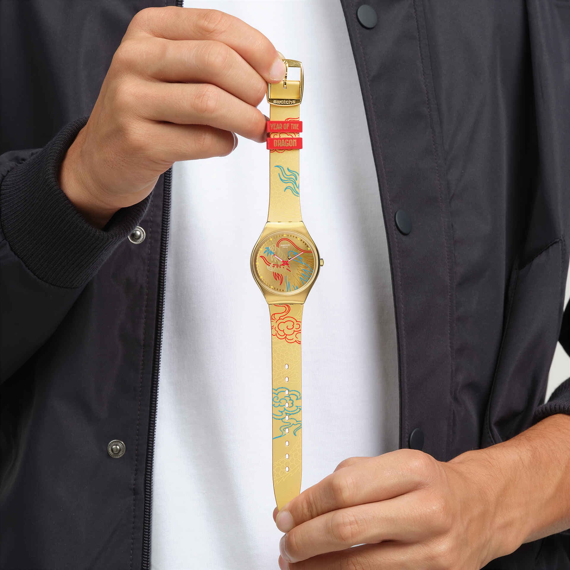DRAGON IN GOLD - SYXZ104 | Swatch® United States